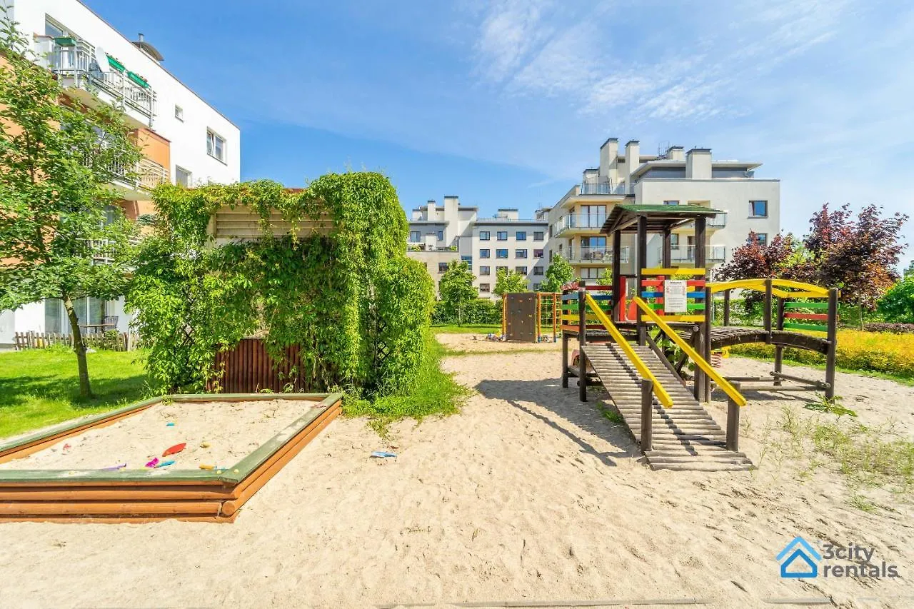 Apartment For 10 With Garden And Parking Gdańsk