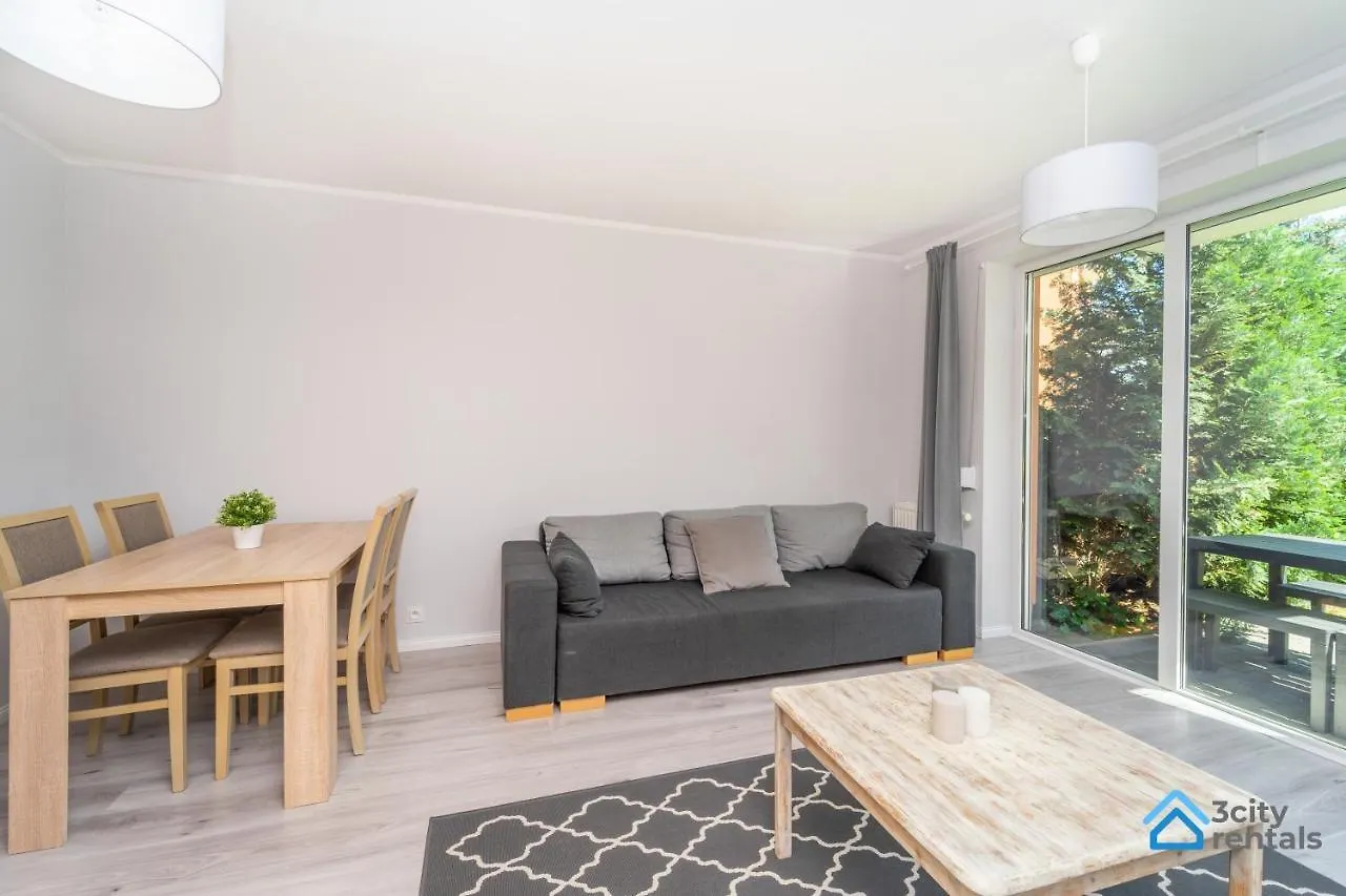 Apartment For 10 With Garden And Parking Gdańsk